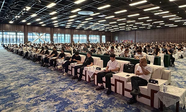 东方船影视参会：AI破界·短剧新生嘉宾会员.jpg